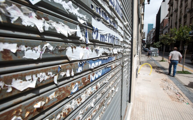“Esto está muerto”: el agónico cierre de los negocios en el centro de Buenos Aires
