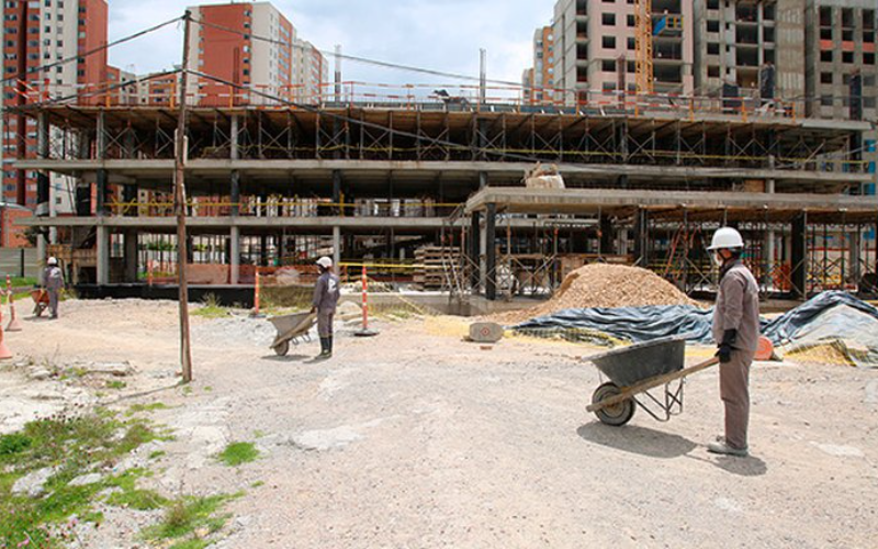 Para atraer dólares, el Gobierno anunciará un nuevo blanqueo y otros beneficios impositivos para la construcción